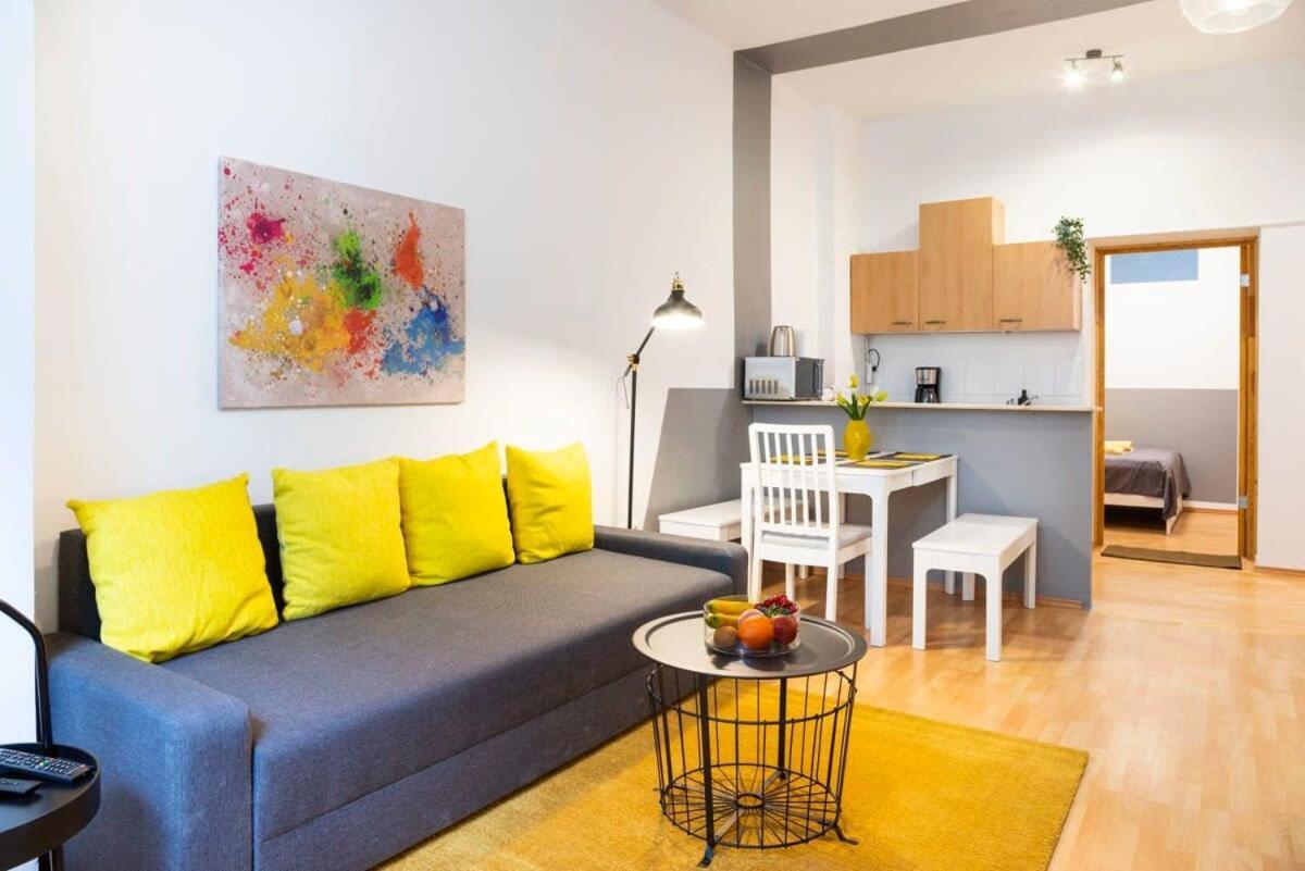 Cozy 2 Room Apartment Next To Hermannstrasse 柏林 外观 照片