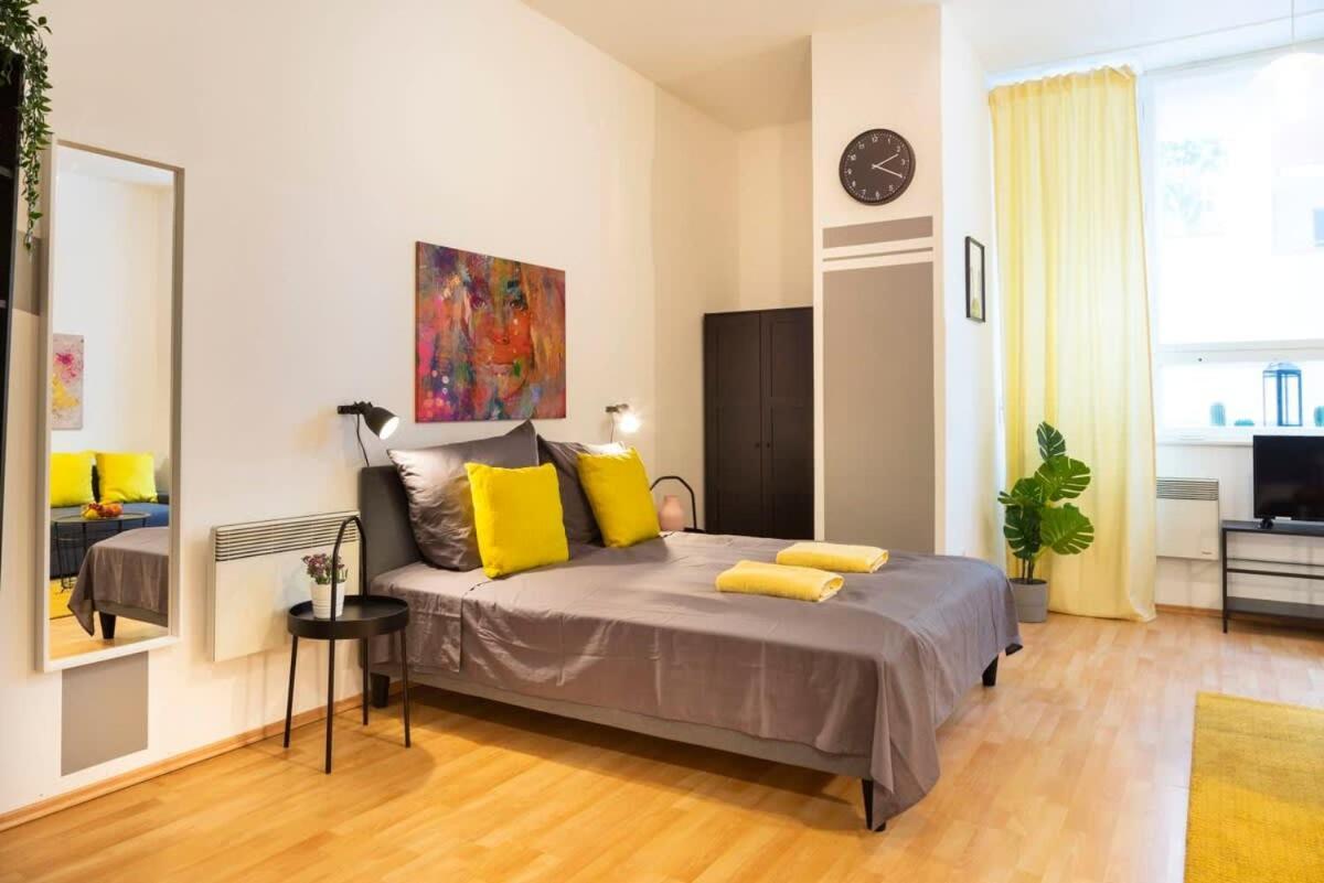 Cozy 2 Room Apartment Next To Hermannstrasse 柏林 外观 照片