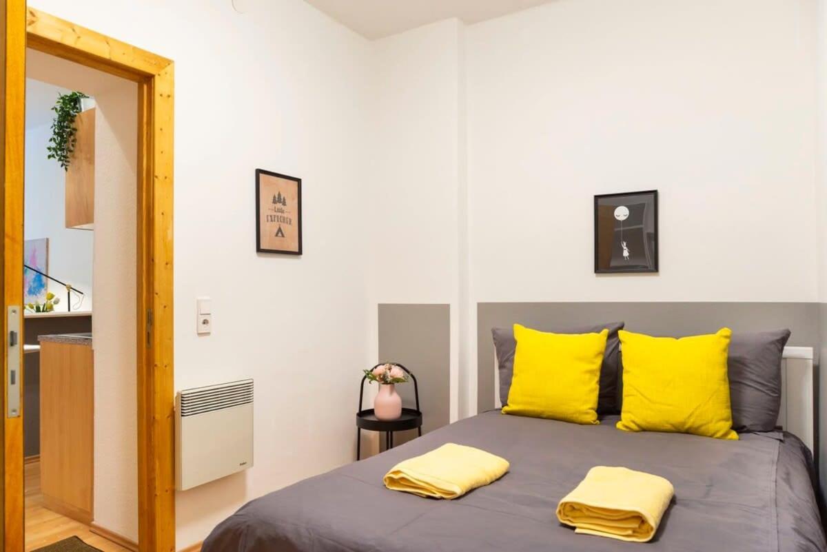 Cozy 2 Room Apartment Next To Hermannstrasse 柏林 外观 照片